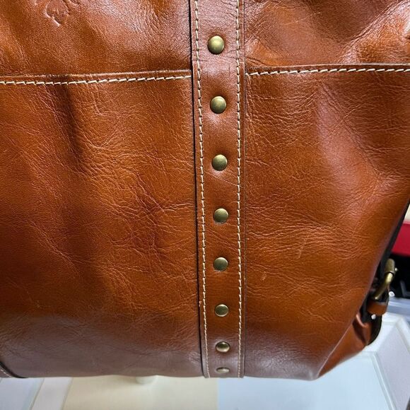 EUC Patricia Nash Carducci Pocket Tote
Heritage Tan Brown - Picture 4 of 12